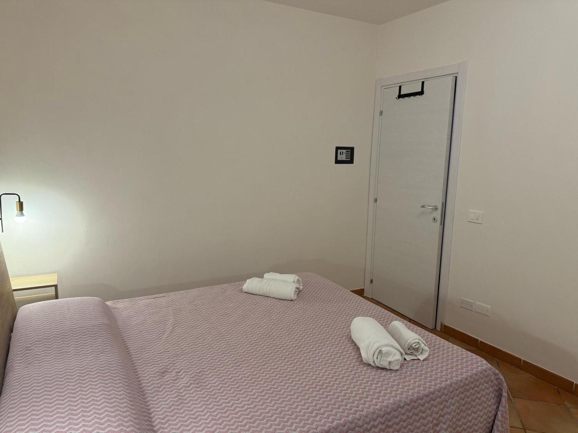 Residence Le Cale ファヴィニャーナ エクステリア 写真